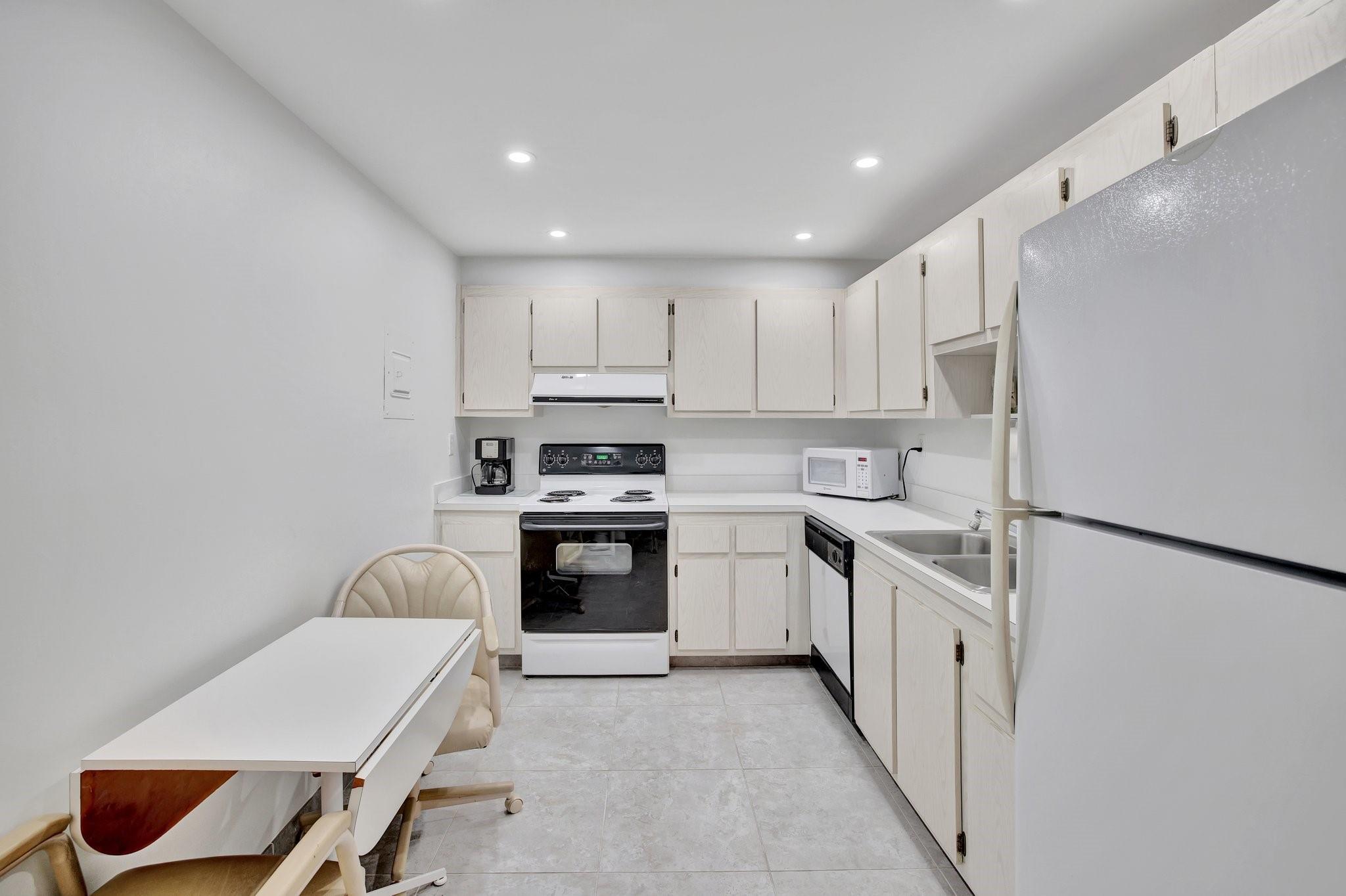 525 N Ocean Blvd 522
