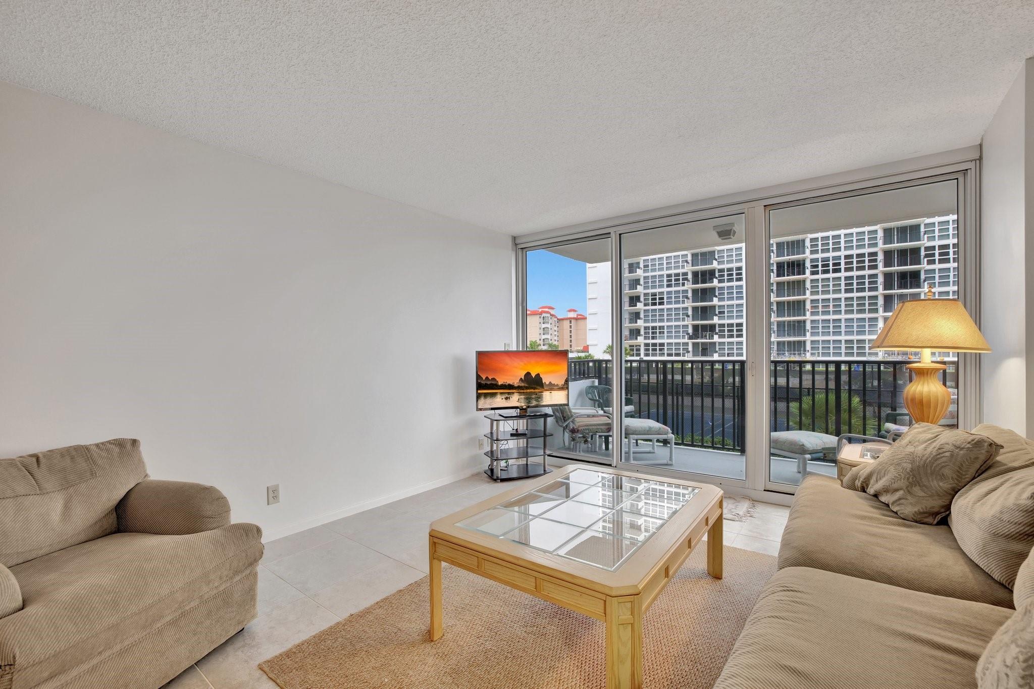 525 N Ocean Blvd 522