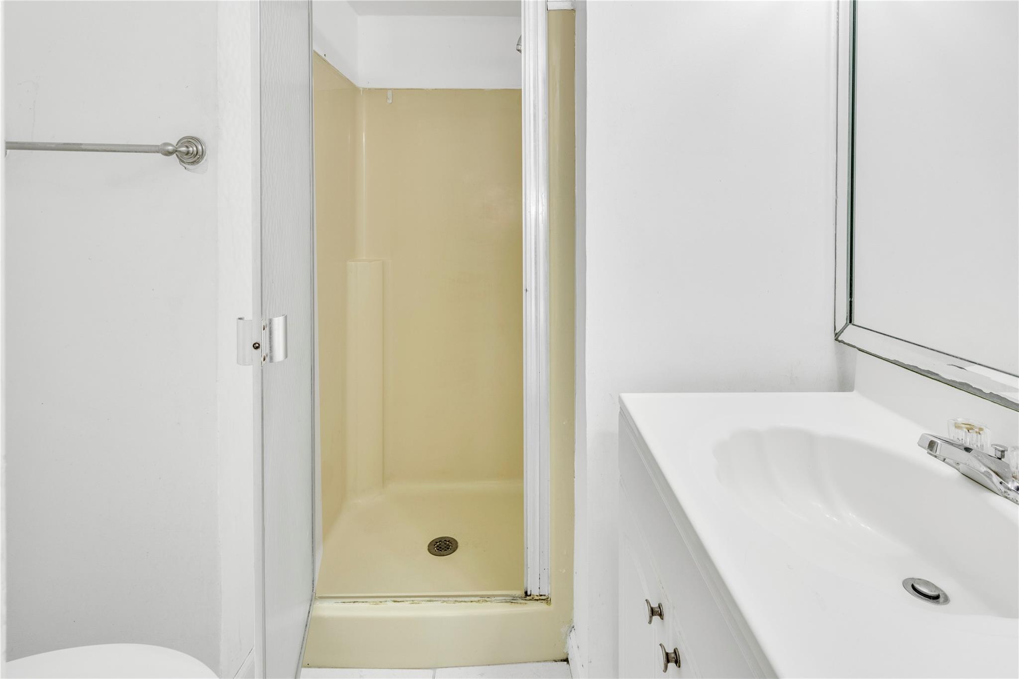 WOODGLEN CONDO - Residential