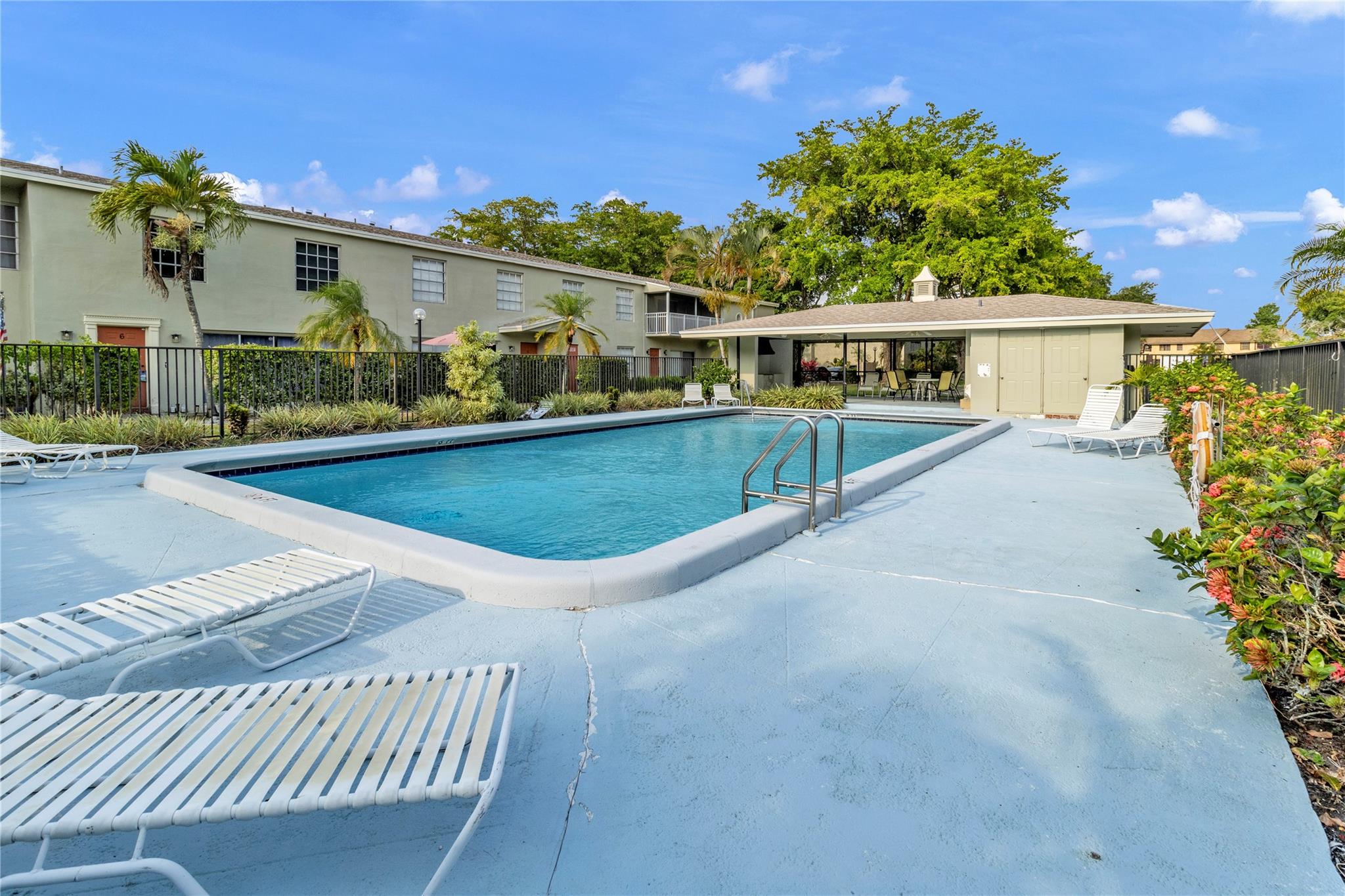 WOODGLEN CONDO - Residential