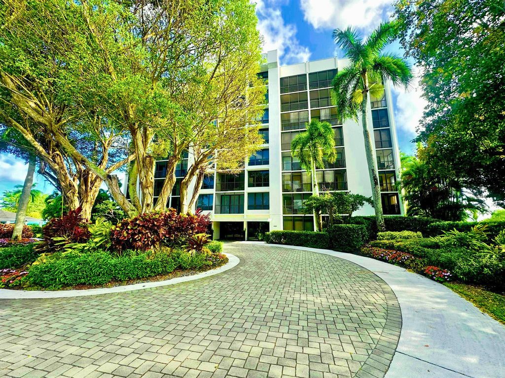 Photo of 6805 Willow Wood Drive #5033, Boca Raton, FL 33434 (MLS # R11078631)