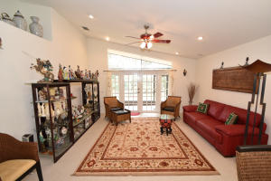 VALENCIA PALMS - Residential