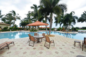 VALENCIA PALMS - Residential