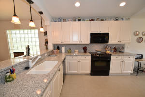 VALENCIA PALMS - Residential