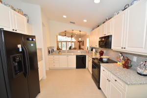 VALENCIA PALMS - Residential