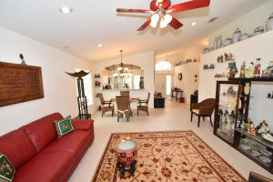 VALENCIA PALMS - Residential