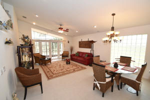 VALENCIA PALMS - Residential