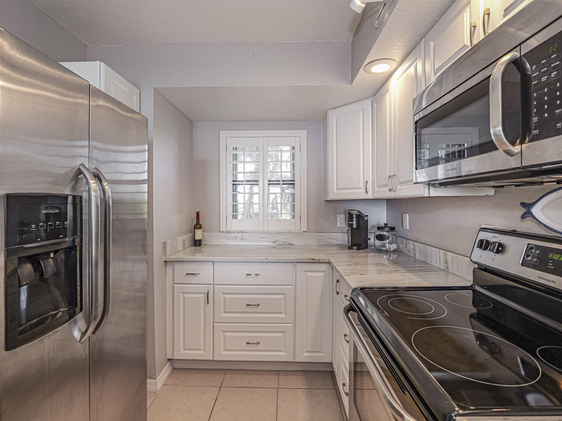 SEA PALMS CONDOMINIUM - Residential