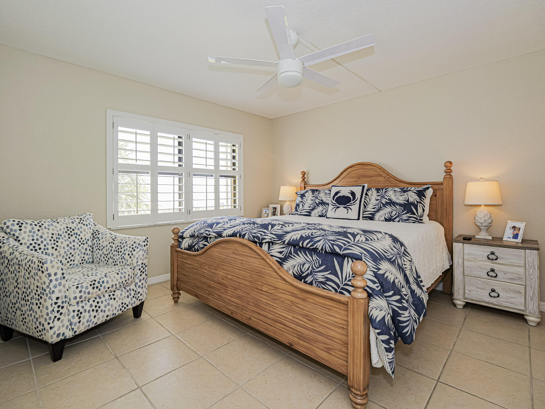 SEA PALMS CONDOMINIUM - Residential