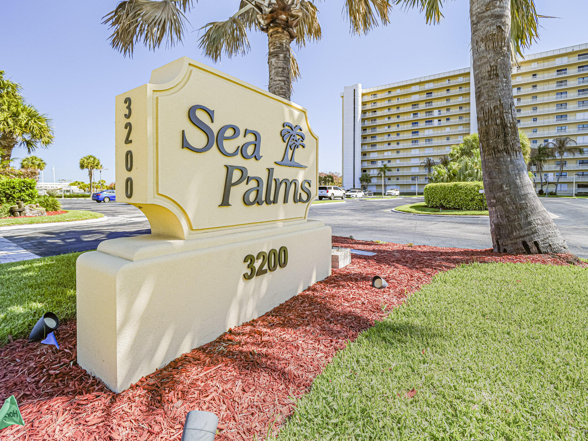 SEA PALMS CONDOMINIUM - Residential