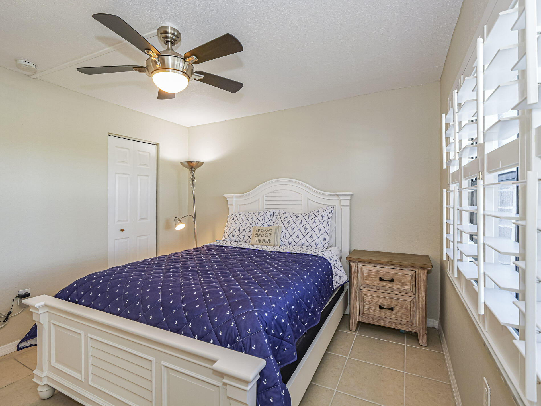 SEA PALMS CONDOMINIUM - Residential