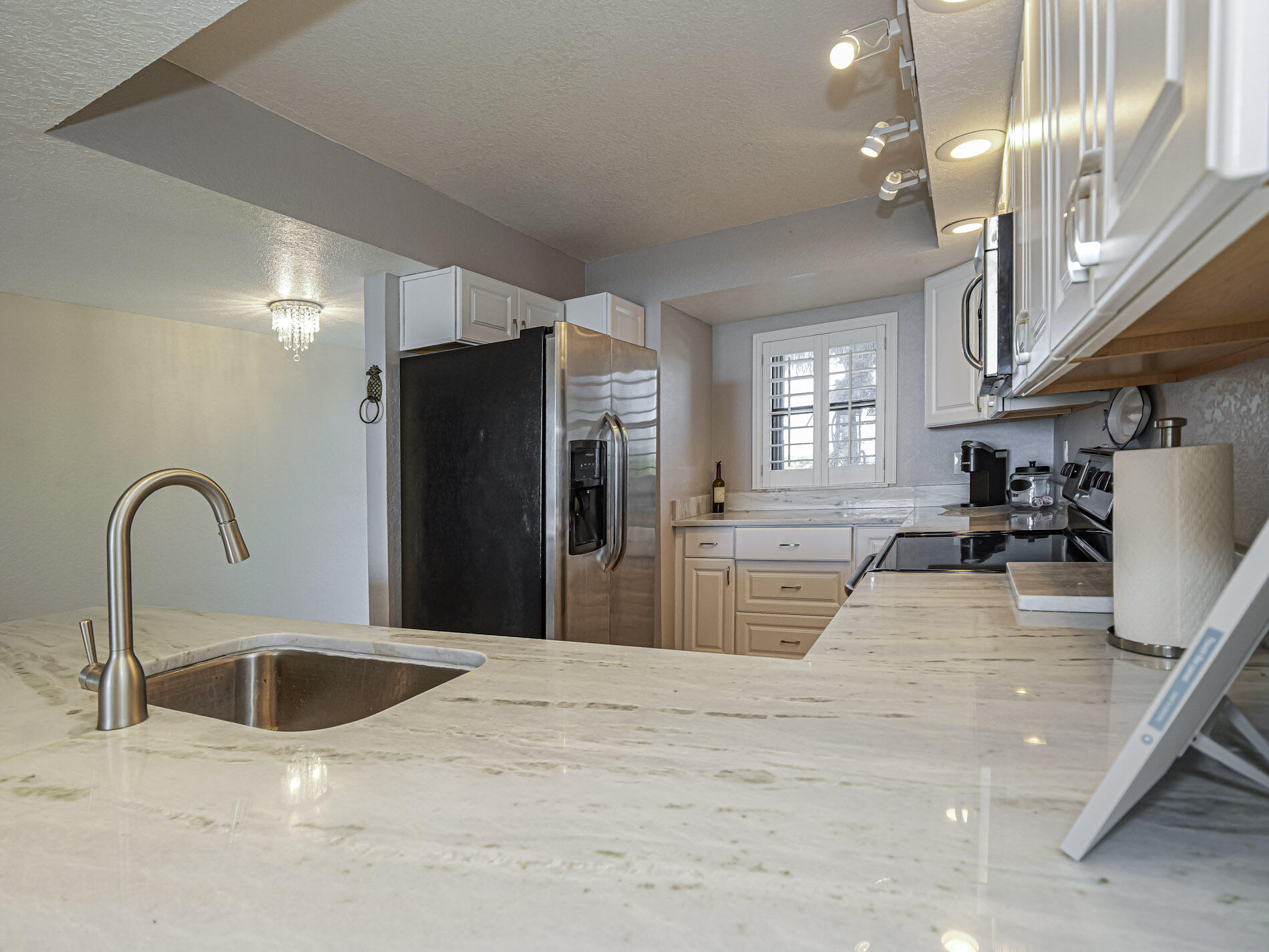 SEA PALMS CONDOMINIUM - Residential