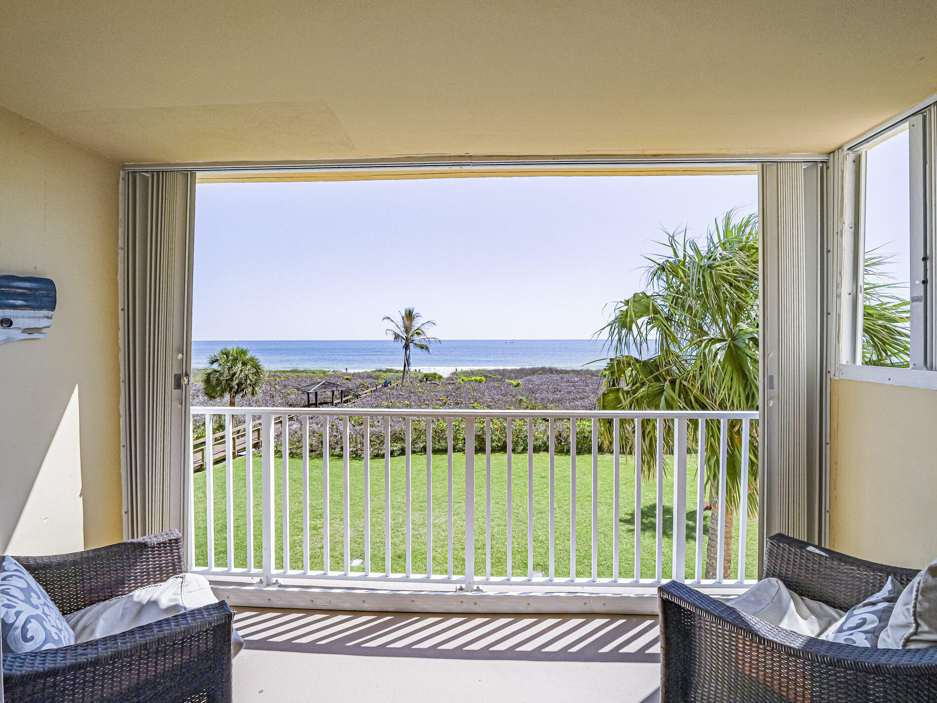 SEA PALMS CONDOMINIUM - Residential