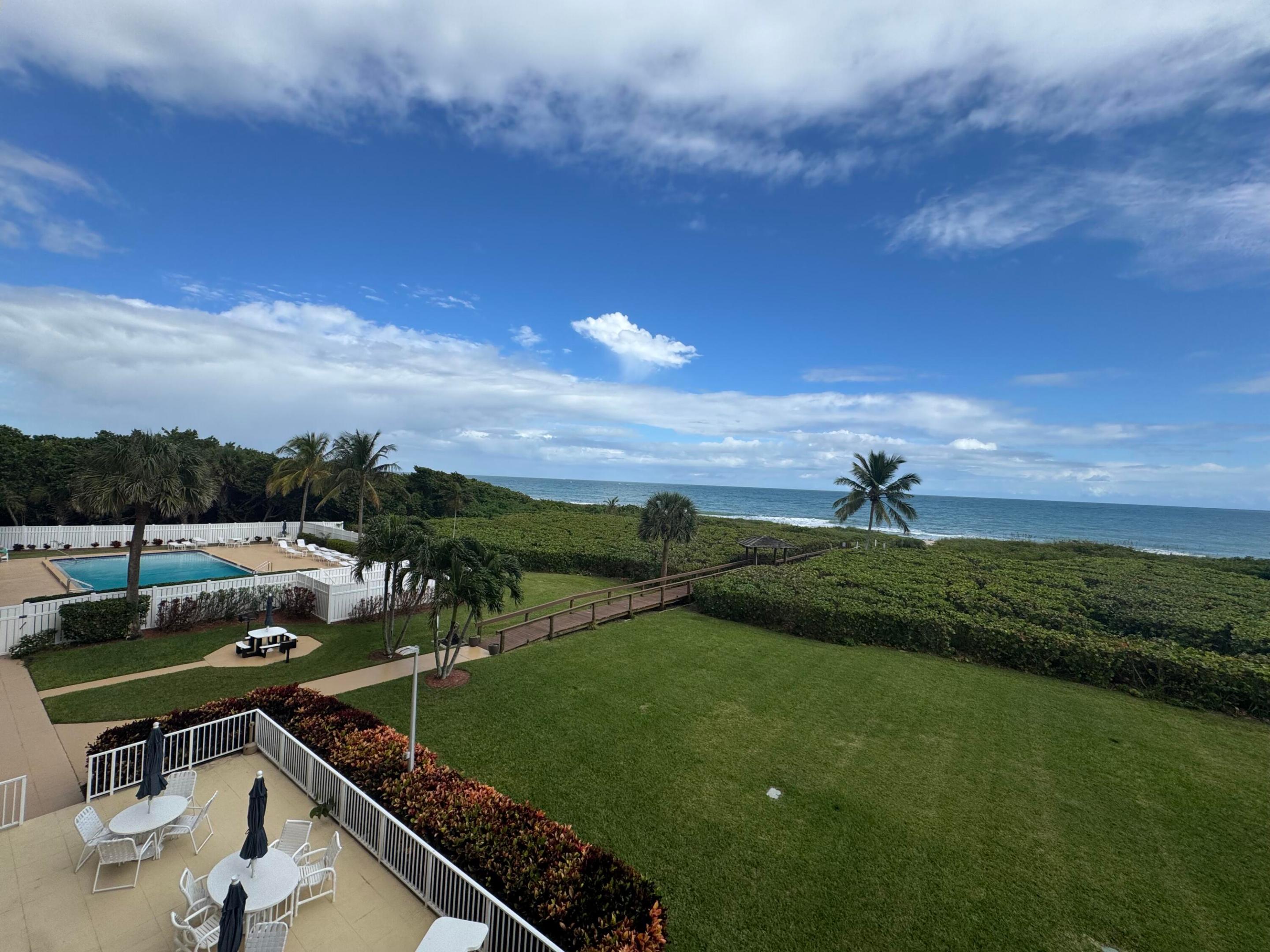 SEA PALMS CONDOMINIUM - Residential