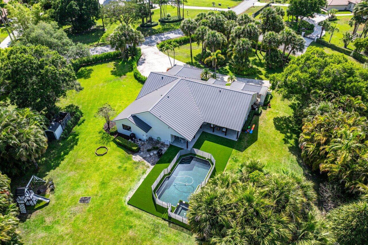 PADDOCK PARK 1 OF WELLINGTON - Residential