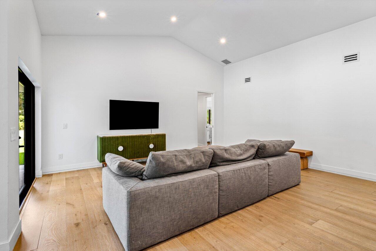 PADDOCK PARK 1 OF WELLINGTON - Residential