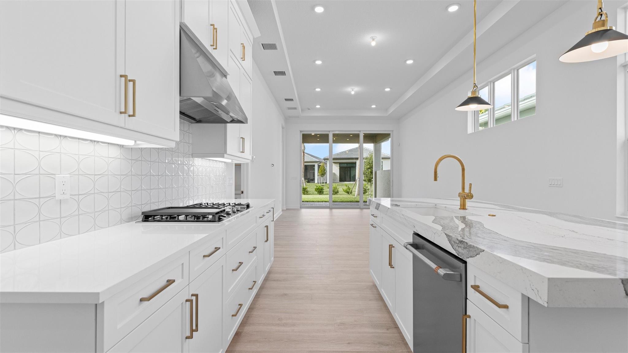 CRESSWIND PALM BEACH - Residential