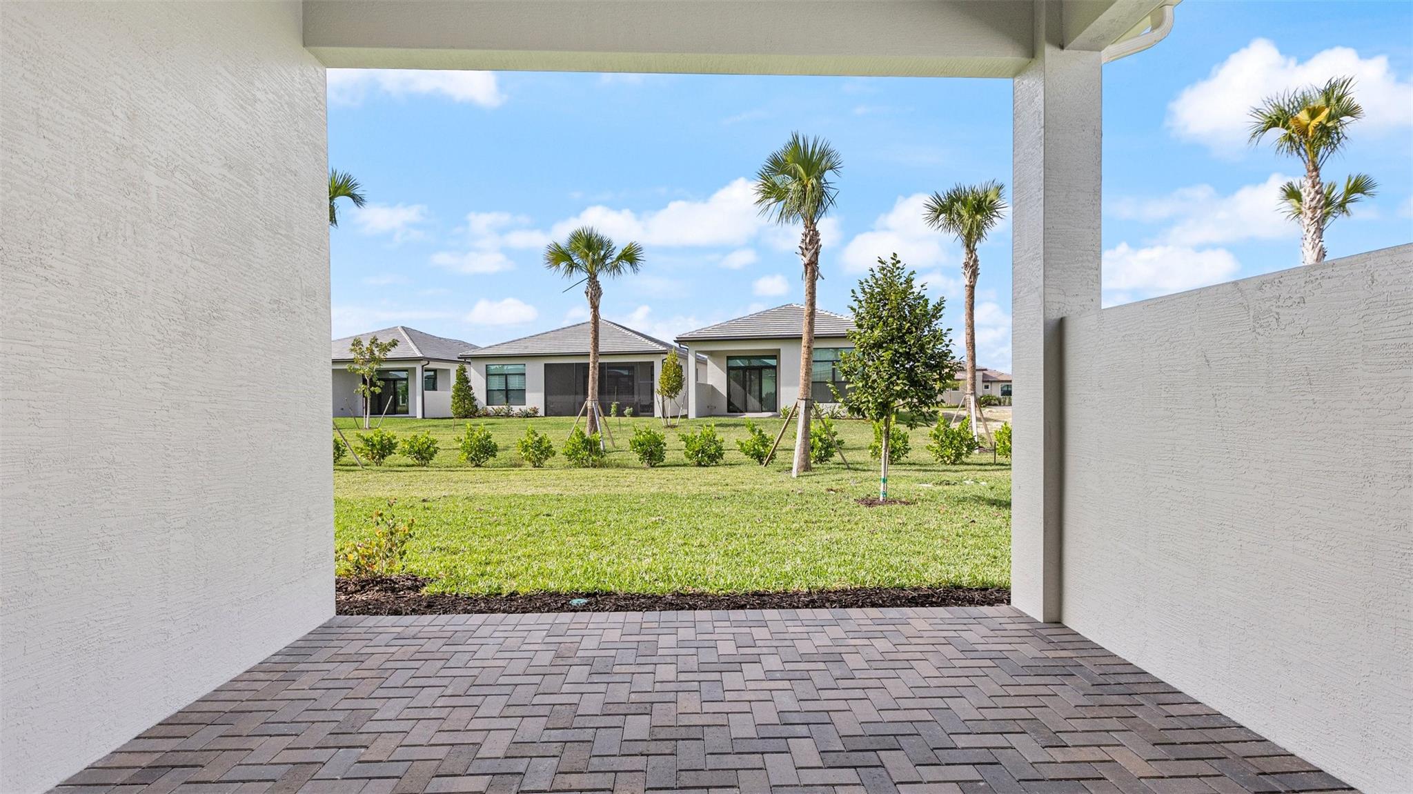 CRESSWIND PALM BEACH - Residential