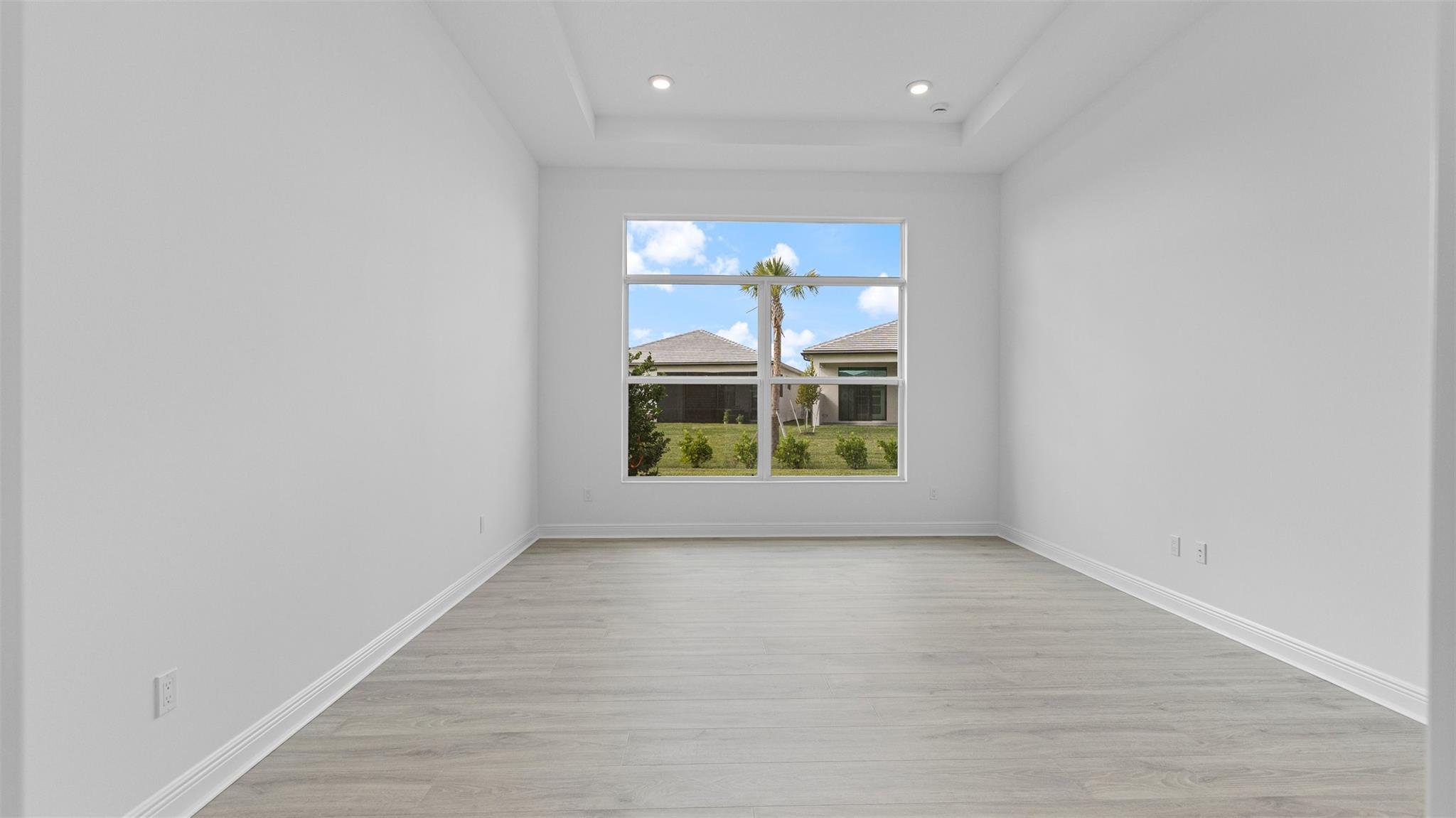 CRESSWIND PALM BEACH - Residential