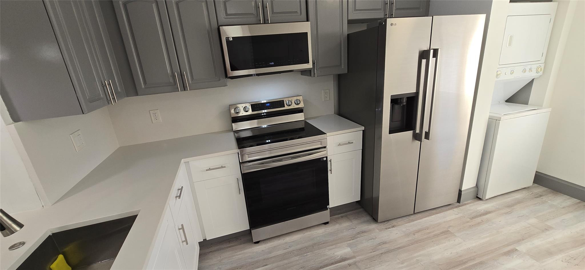 Royale Gardens - Residential