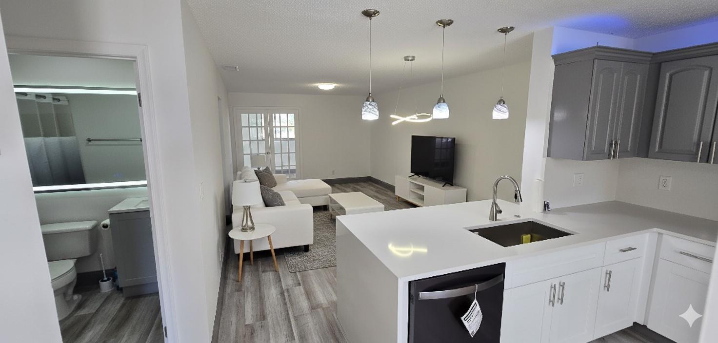 Royale Gardens - Residential