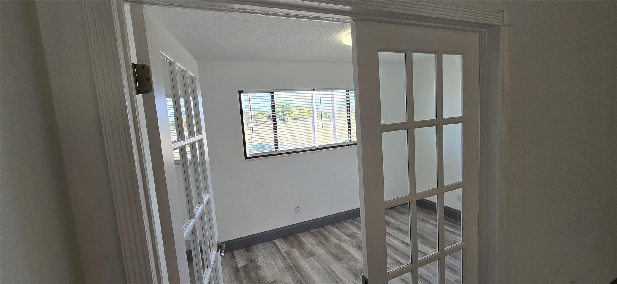 Royale Gardens - Residential