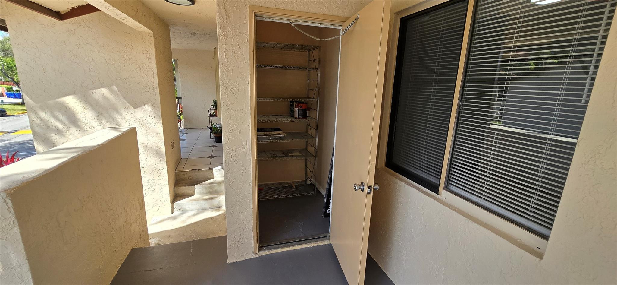 Royale Gardens - Residential