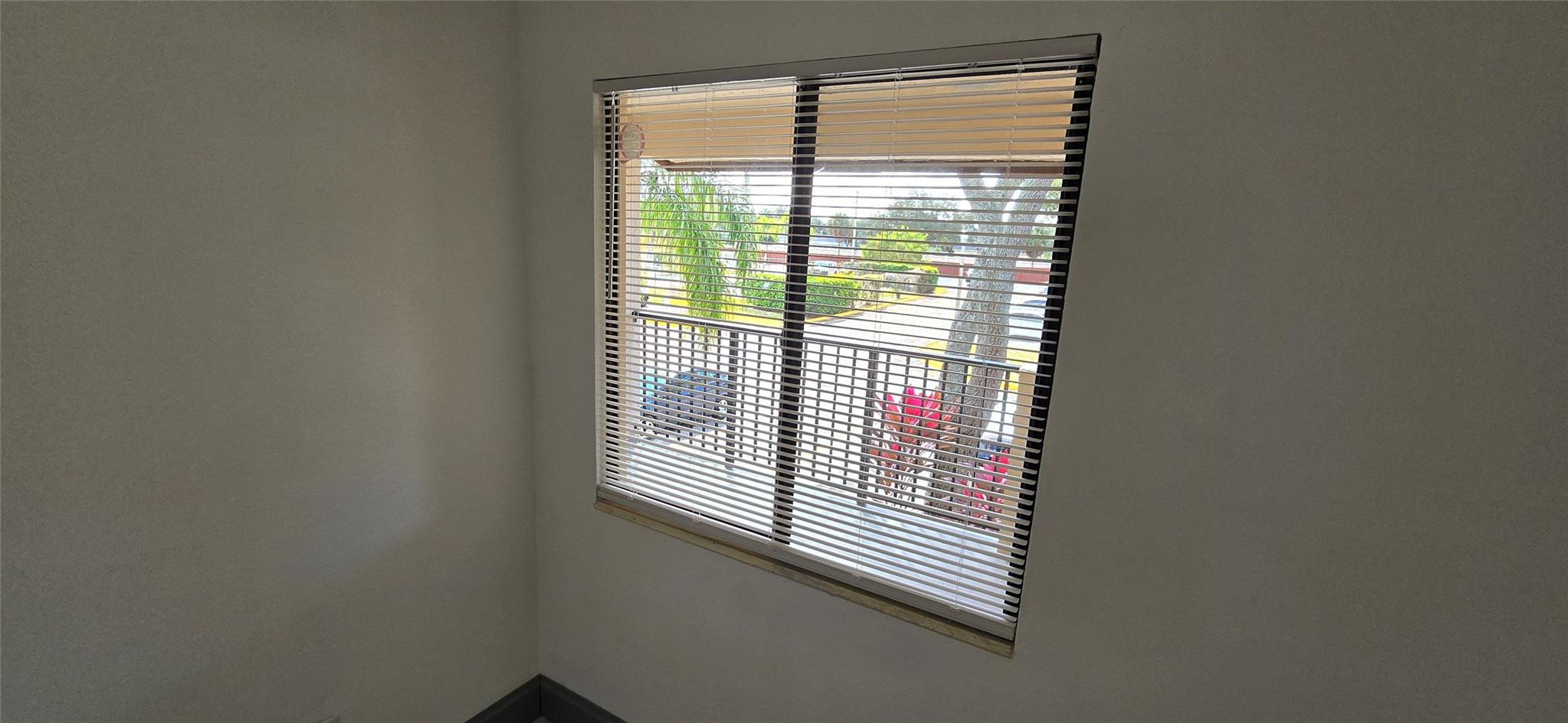 Royale Gardens - Residential