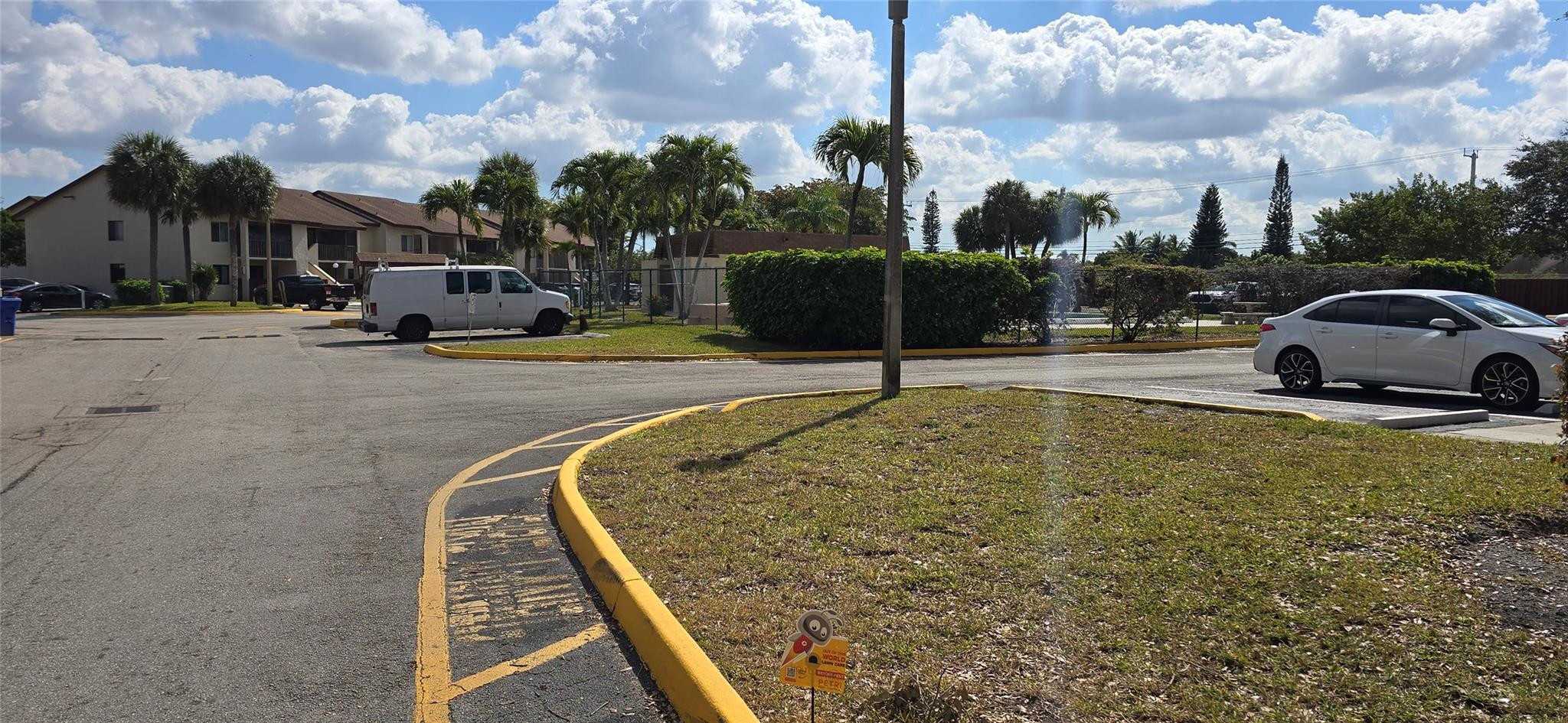 Royale Gardens - Residential