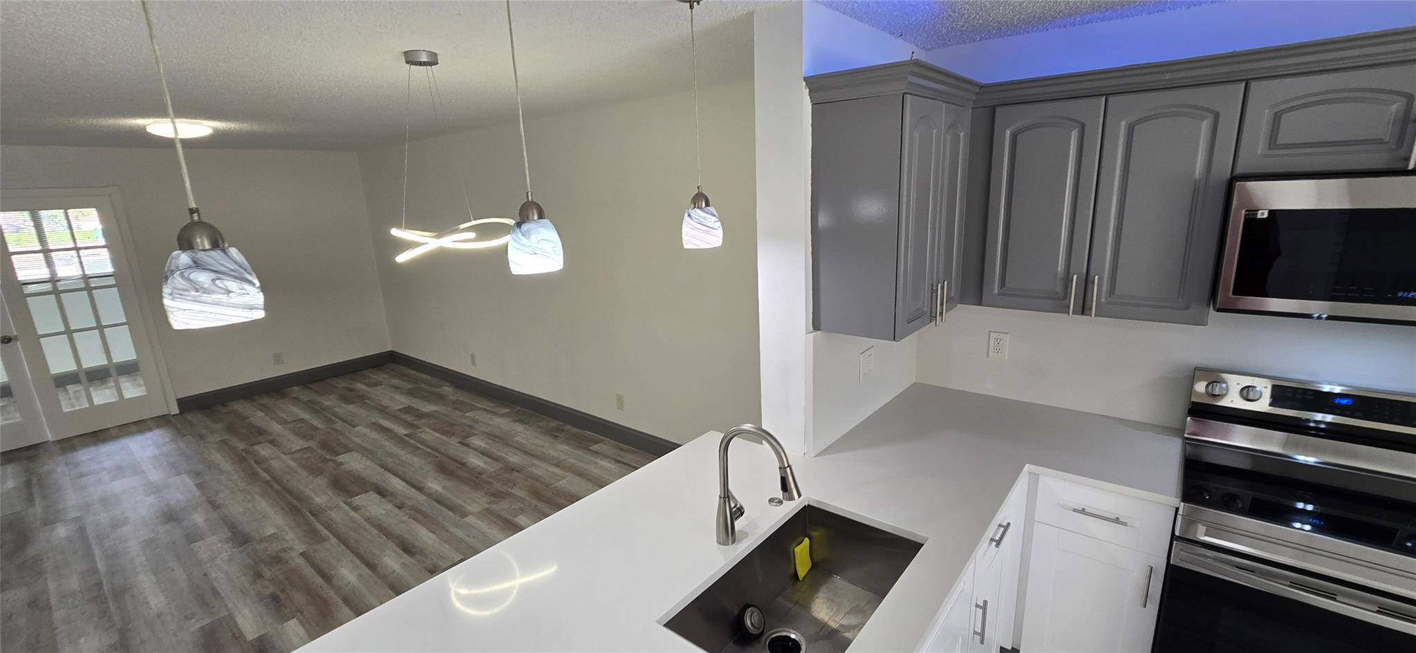 Royale Gardens - Residential