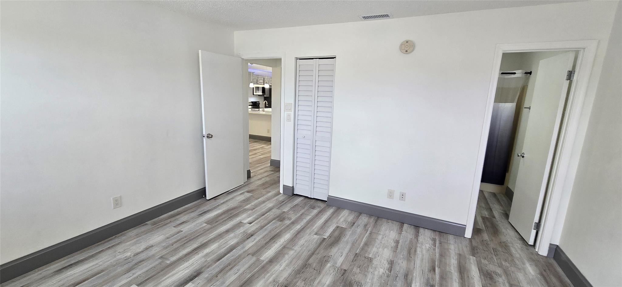 Royale Gardens - Residential