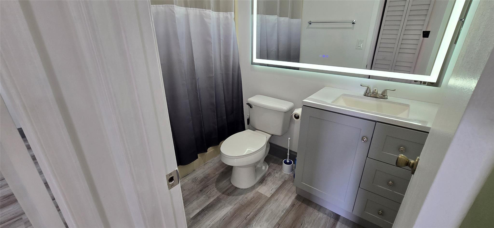 Royale Gardens - Residential