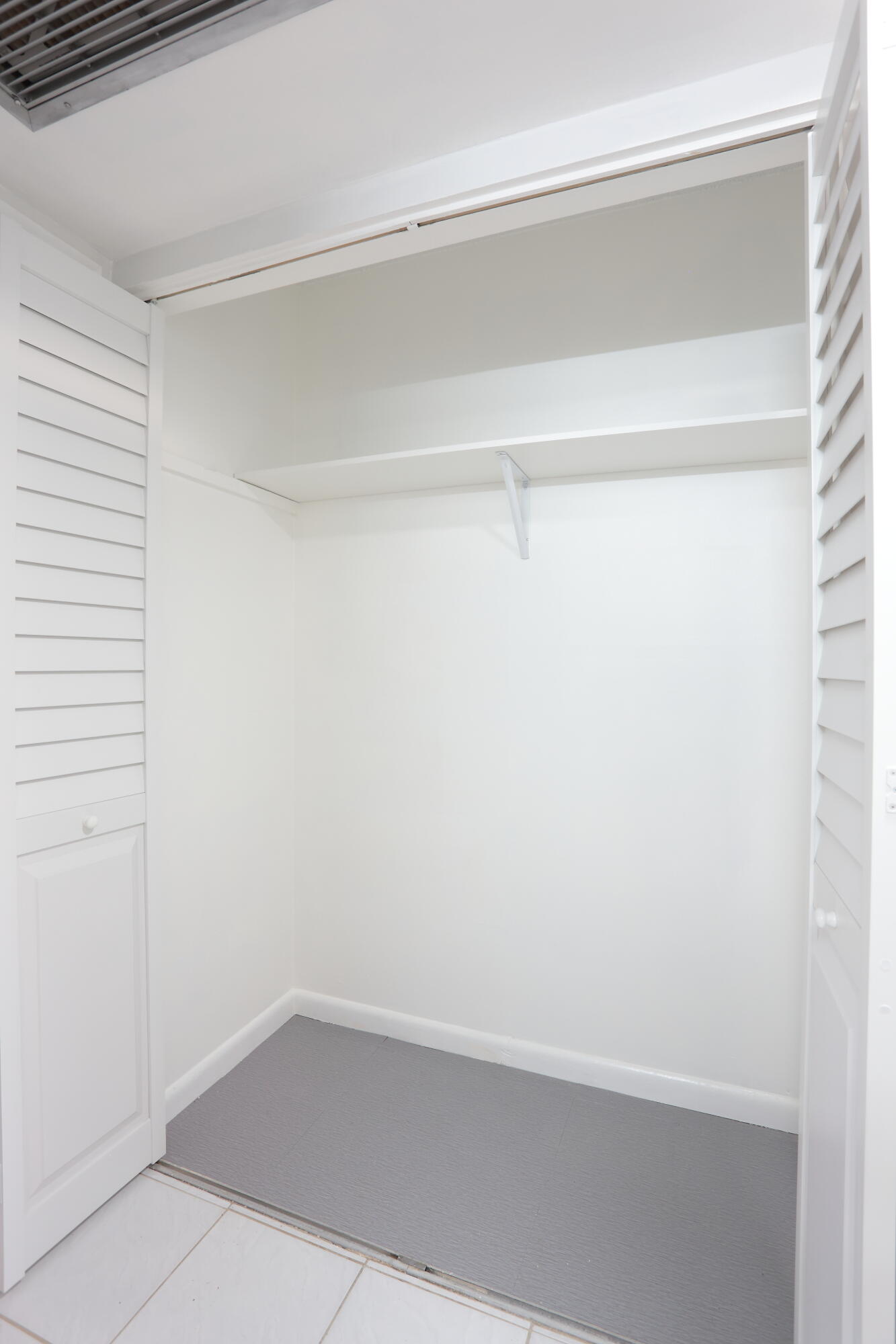 WINDSOR CONDOS - Residential