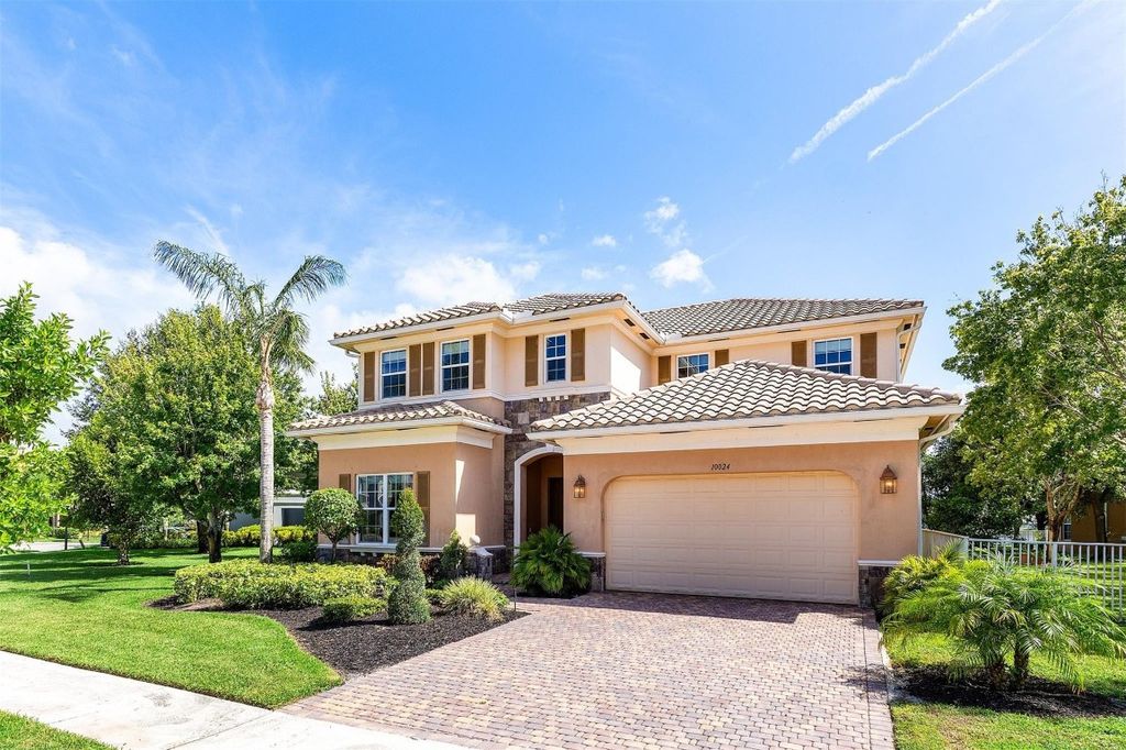 Photo of 10024 Cobblestone Creek Drive, Boynton Beach, FL 33472 (MLS # F10516088)