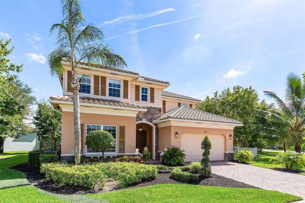 Photo of 10024 Cobblestone Creek Drive, Boynton Beach, FL 33472 (MLS # F10516088)