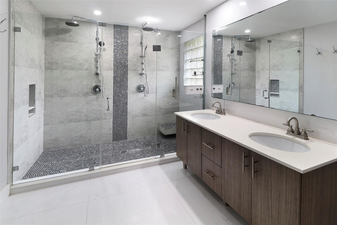 Lakeview West 158-44 B - Residential