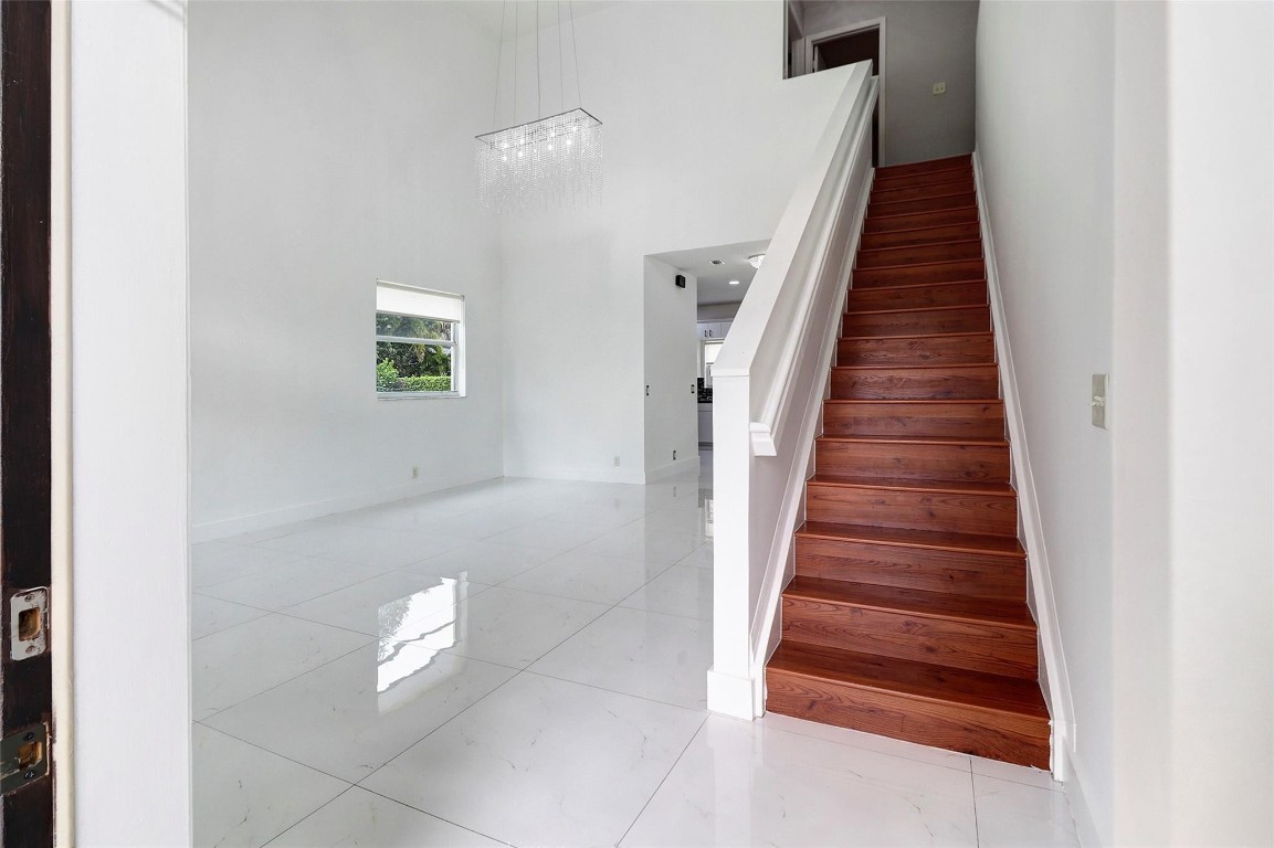 Lakeview West 158-44 B - Residential