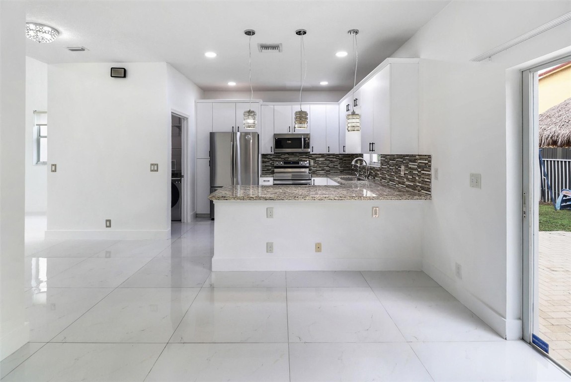 Lakeview West 158-44 B - Residential