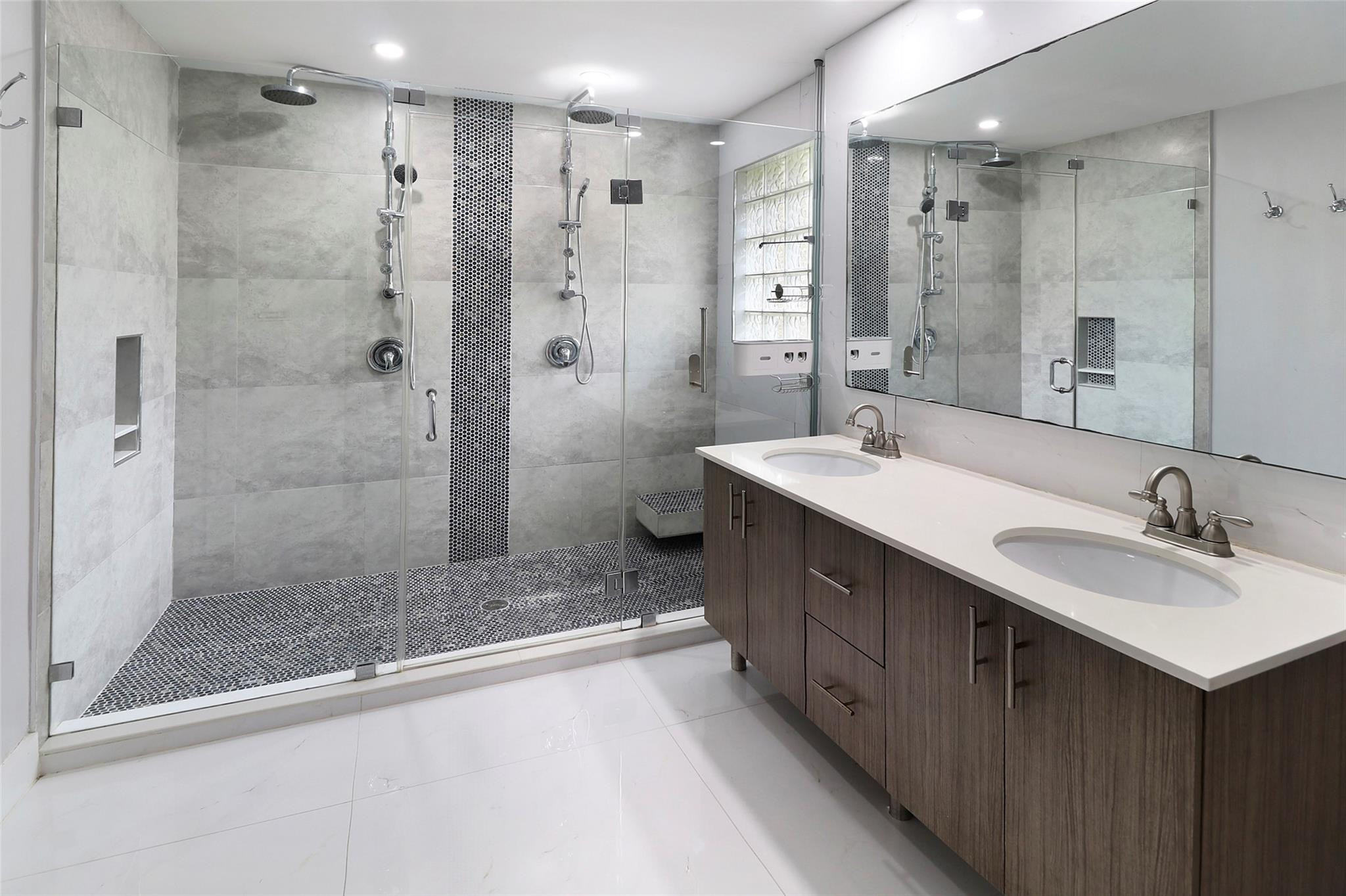 Lakeview West 158-44 B - Residential