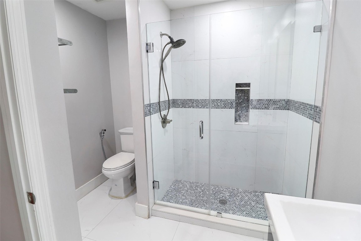 Lakeview West 158-44 B - Residential