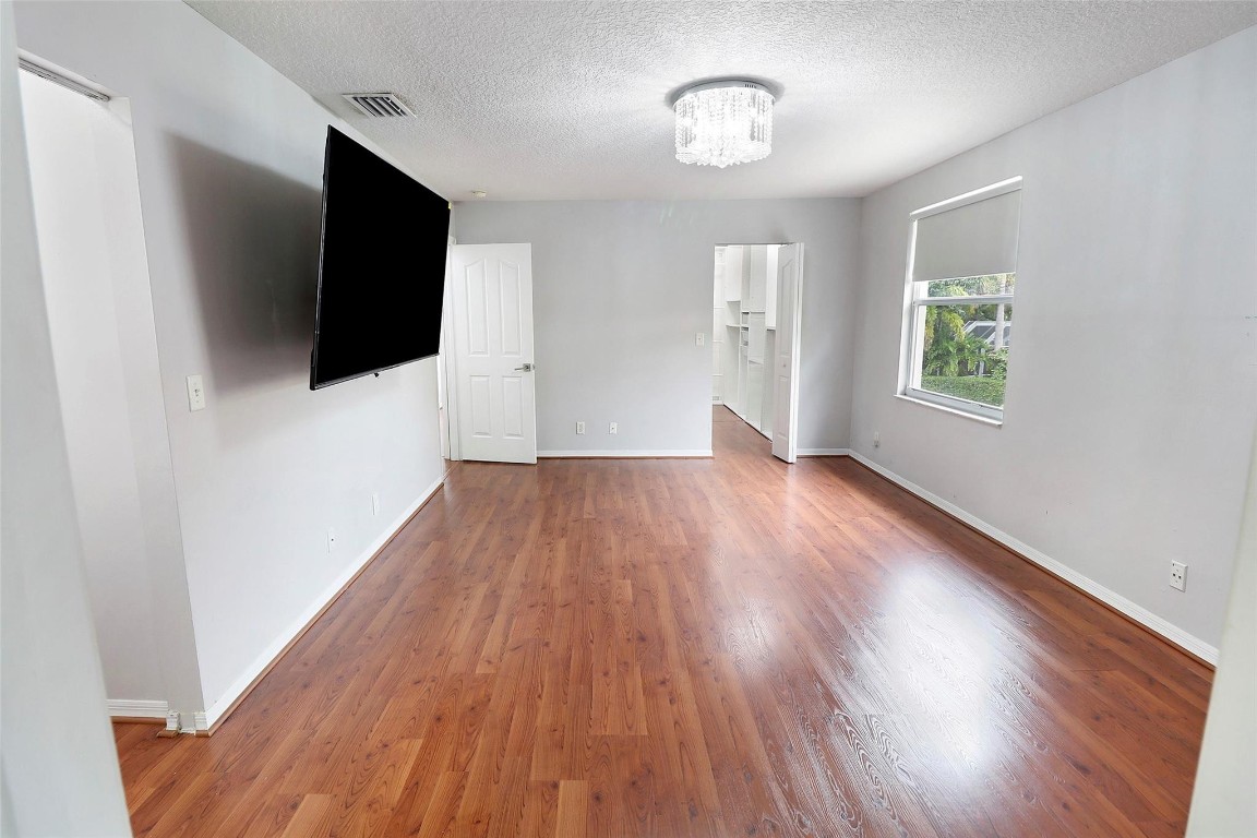 Lakeview West 158-44 B - Residential