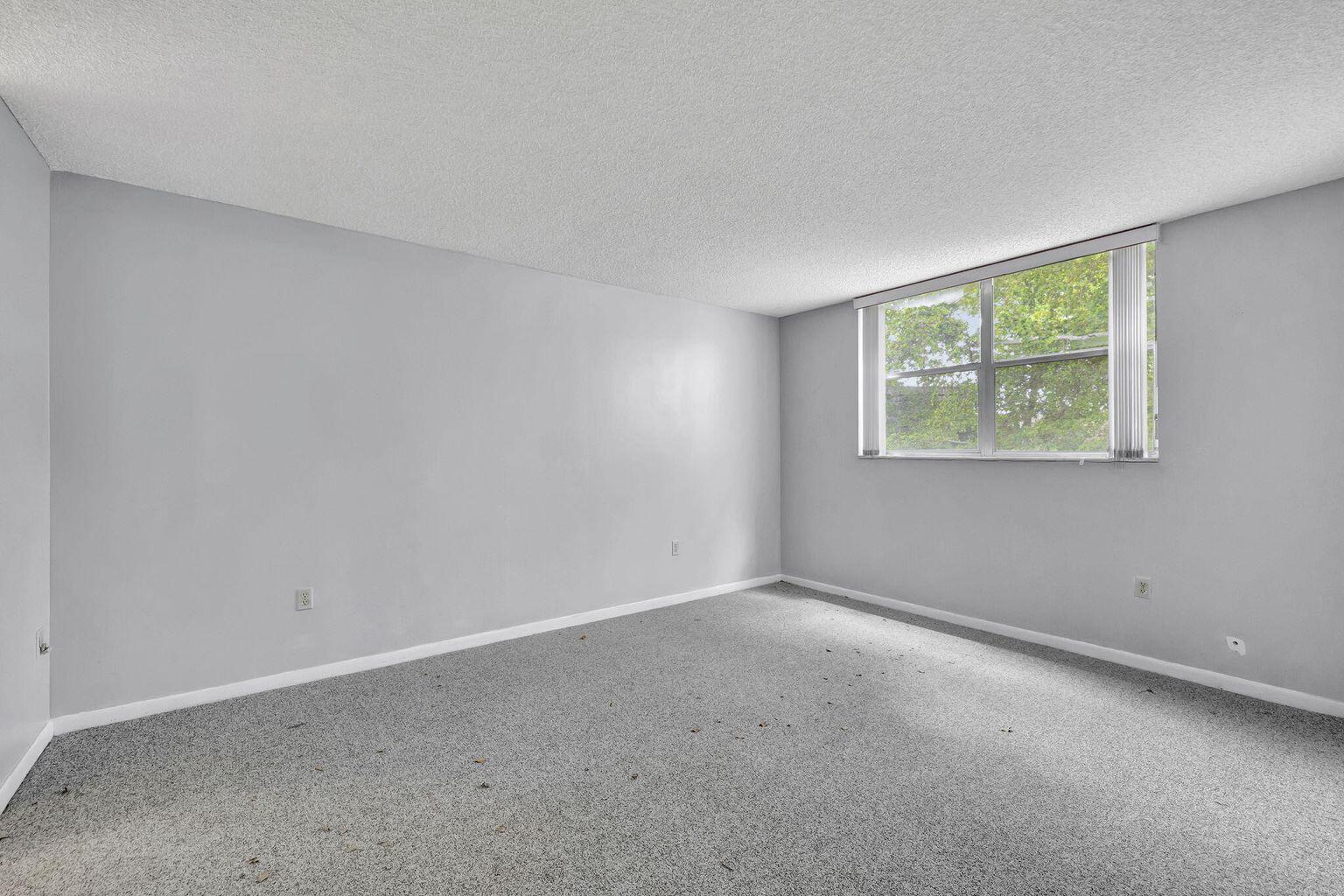 LIME BAY CONDOMINIUM 8 - Residential Lease