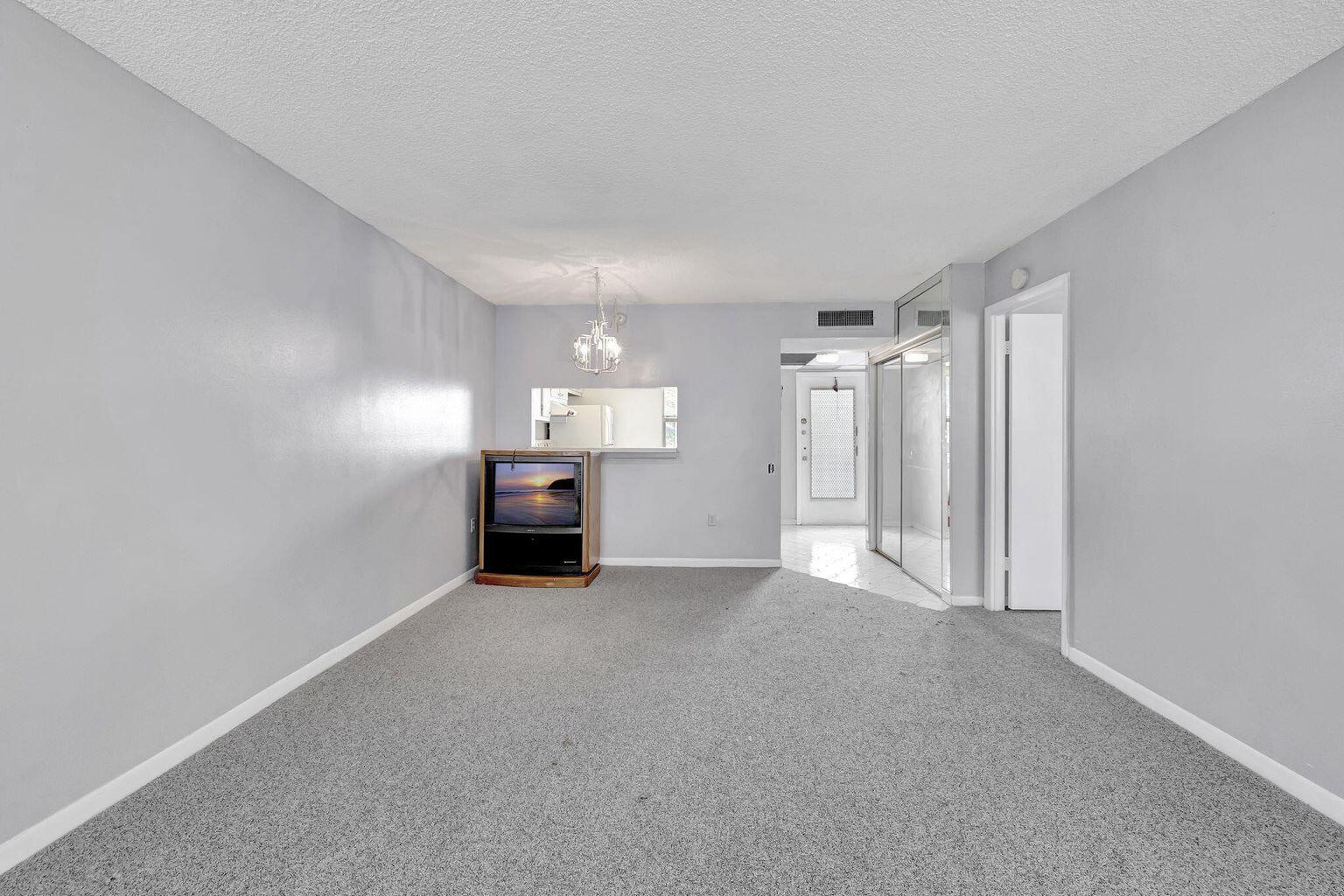 LIME BAY CONDOMINIUM 8 - Residential Lease