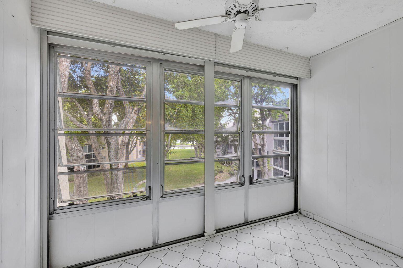 LIME BAY CONDOMINIUM 8 - Residential Lease