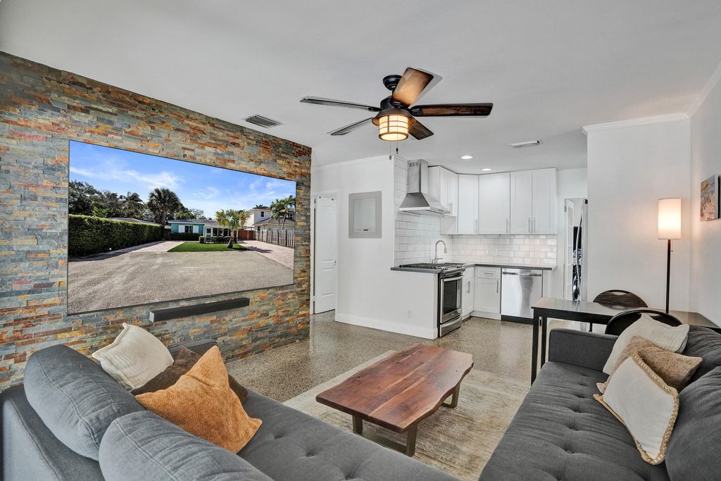 Photo of 846 SW 11th Court, Fort Lauderdale, FL 33315 (MLS # B26016130)