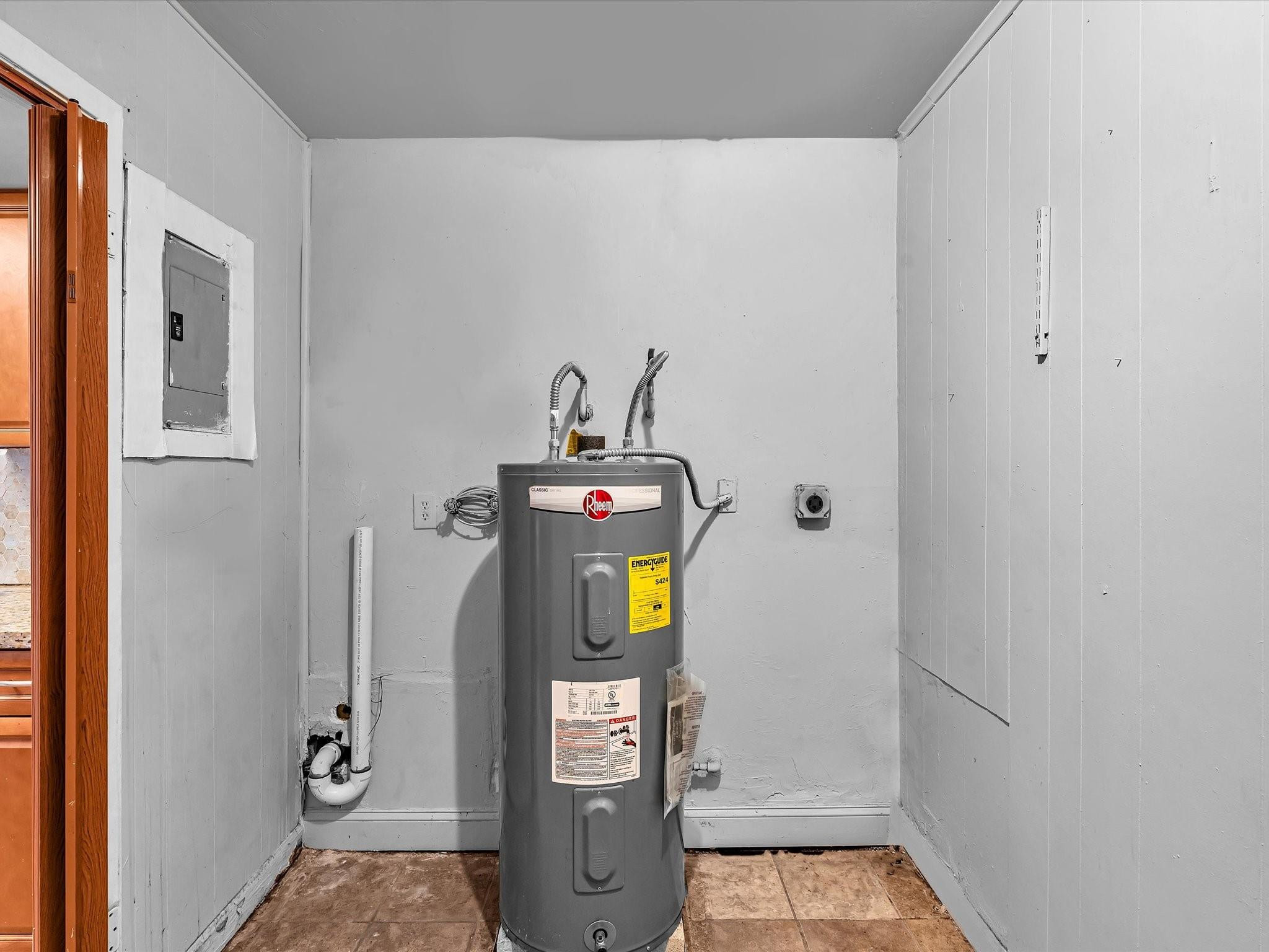 JOHN F KENNEDY ESTATES SE - Residential