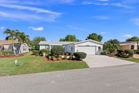 7852 Horned Lark Circle, Port St Lucie, FL MLS: R11072535