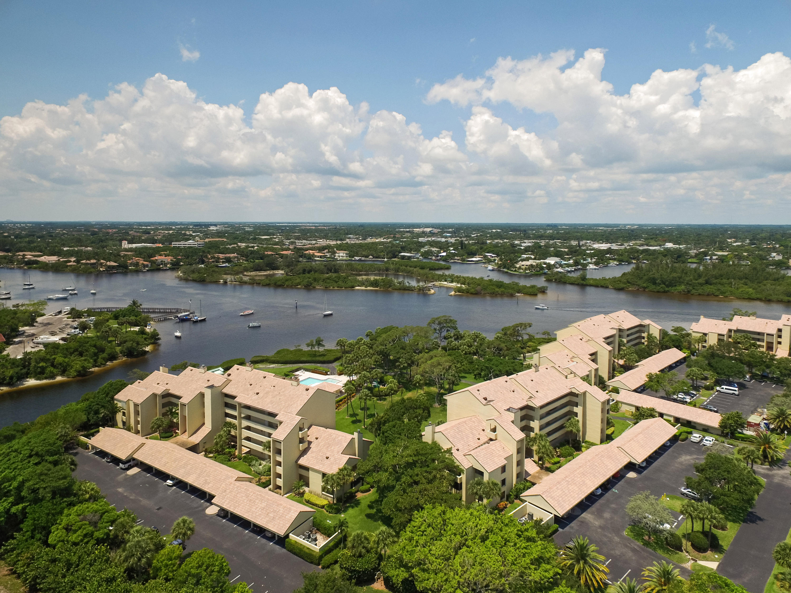 Jupiter Harbour - Residential