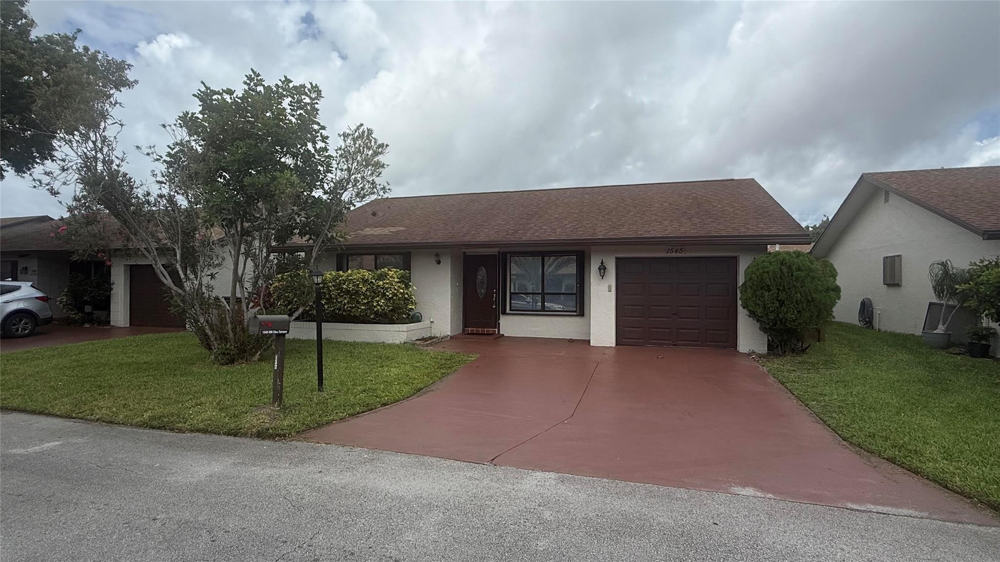 The Meadows at Crystal Lake is a beautiful and well maintained community centrally located in North Broward near I-95, Boca Raton, and a short 10-15 min drive to the warm sand on Deerfield Beach. This is a diamond in the rough and needs a complete remodel and ready for your personal touches. Some of the windows are impact, vaulted celings in the living room, AC was installed 8/2022. Priced to sell. Being sold 100% AS-IS, NO REPAIR CREDITS OFFERED. ALL OFFERS WILL BE ALLOWED A MAXIMUM OF 3-CALENDAR DAYS FOR INSPECTIONS. 10% MINIMUM IN ESCROW AT CONTRACT. PER THE BYLAWS 1 OWNER/OCCUPANT MUST BE 55+ OF AGE. NO LEASING PER HOA.