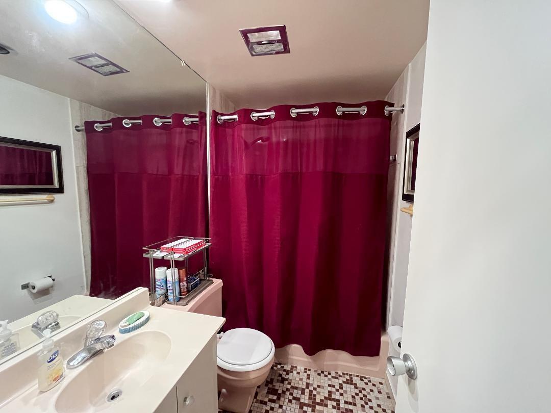 Coral Ridge Towers North - Residential